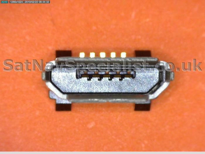 Charging Port Garmin Edge 820